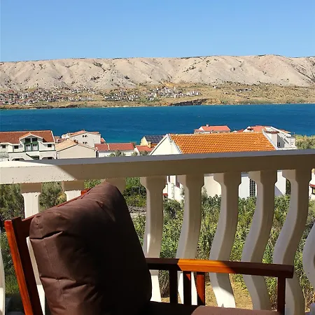 Apartment Luka Pag Town