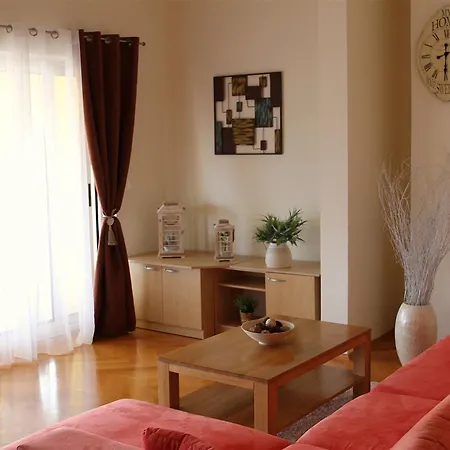 Apartment Luka *