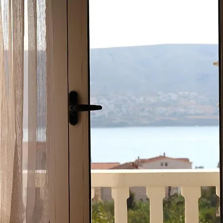 Apartment Luka Pag Town