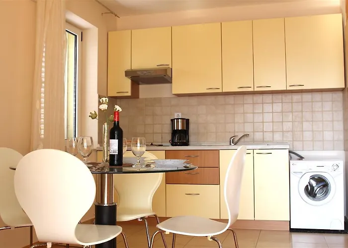 Apartamento Luka Pag Town