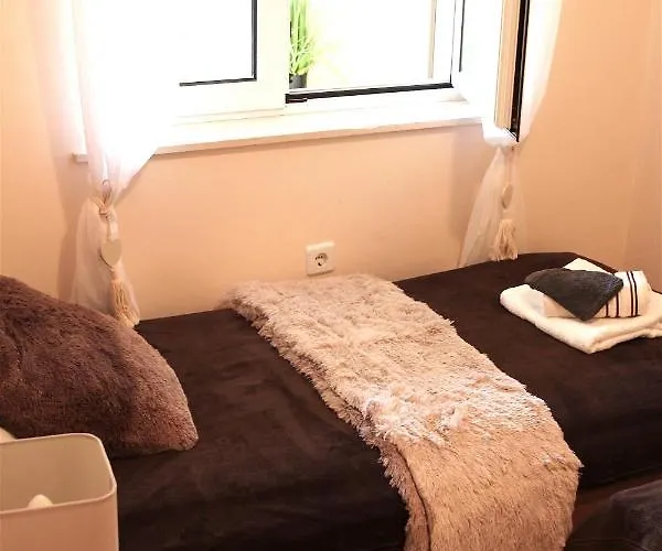 Luka Lägenhet Pag Town