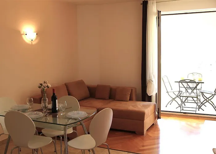 Luka Lägenhet Pag Town